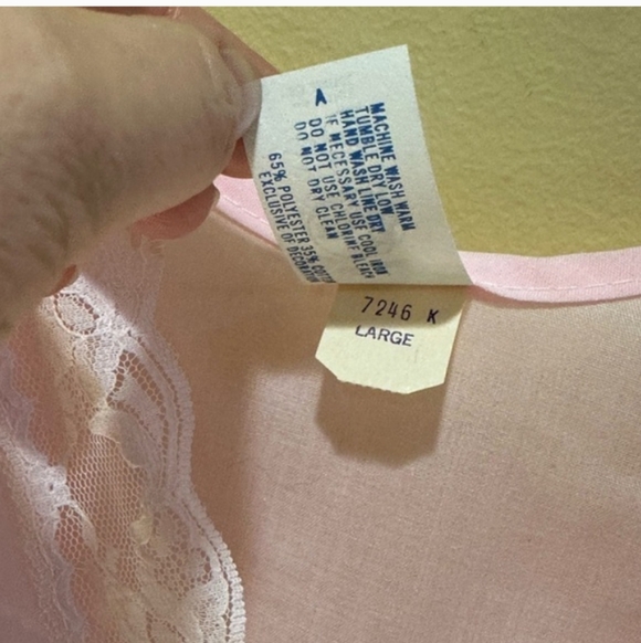 VTG 1970s Pink Summer V-neck Pintuck & Lace Bodice Short Nightgown by Katz USA - Picture 3 of 5
